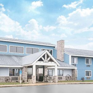 Baymont By Wyndham Kasson Rochester Area
